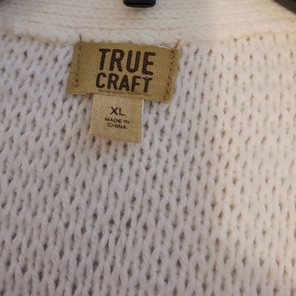 True craft long sweater like new condition - Picture 3 of 3